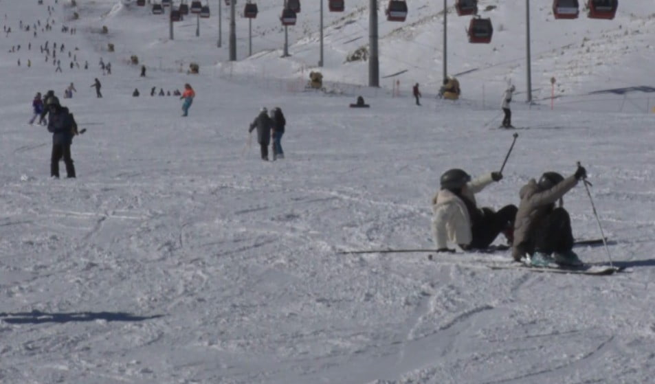 MEMORİAL KAYSERİ HASTANESİ ORTOPEDİ VE TRAVMATOLOJİ UZMANI PROF. DR. FATİH KARAASLAN; KARLI VE...