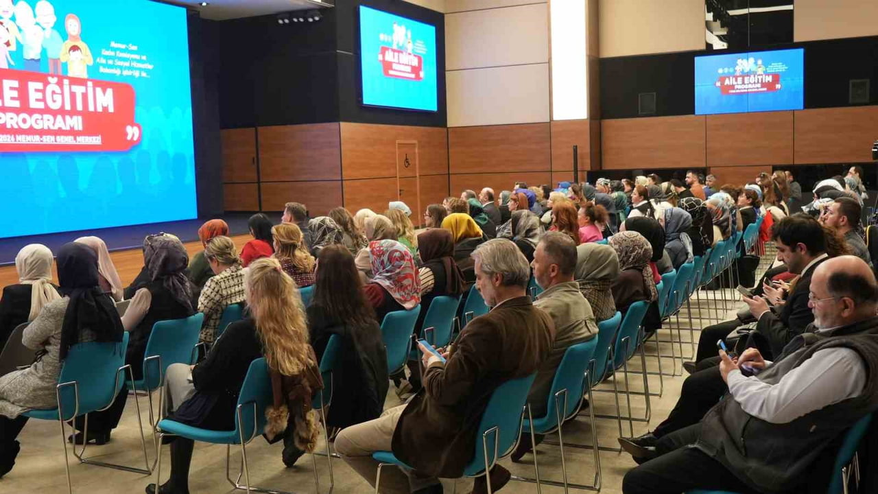 MEMUR SENDİKALARI KONFEDARASYONU (MEMUR-SEN) GENEL BAŞKANI ALİ YALÇIN, "KADINLARIN, SENDİKACI...