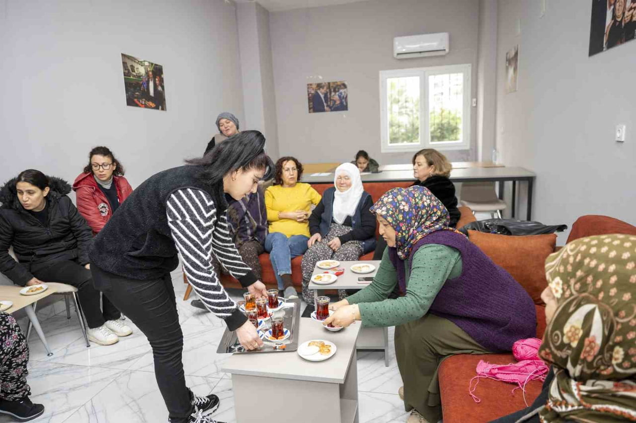 MERSİN BÜYÜKŞEHİR BELEDİYESİNİN HAYATA GEÇİRDİĞİ HANIMEVLERİ, KIRSAL MAHALLE VE KÖYLERDEN HASTANE...