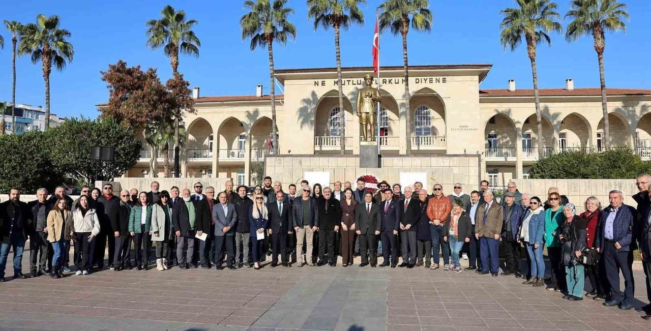 MERSİN’DE 10 OCAK ÇALIŞAN GAZETECİLER GÜNÜ, KENTTE DÜZENLENEN ÇEŞİTLİ ETKİNLİKLERLE...