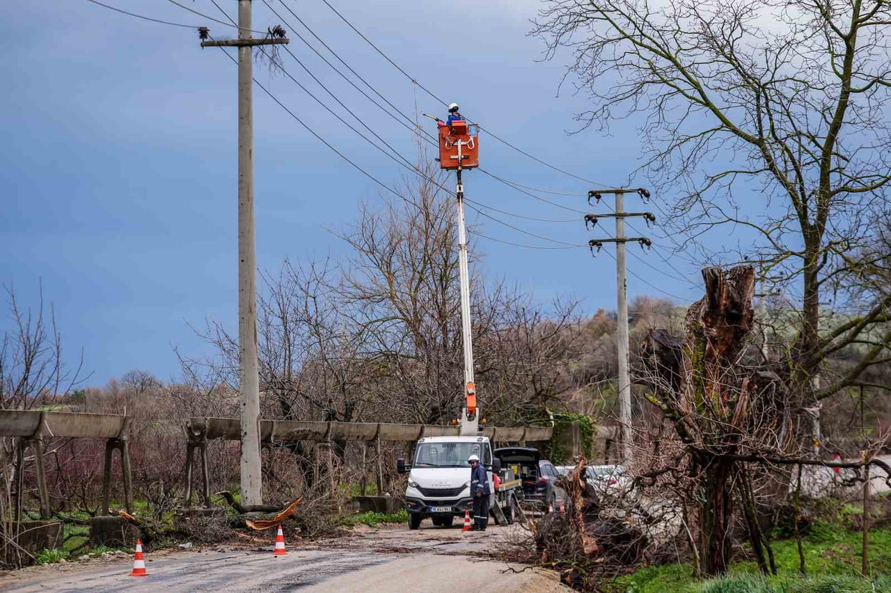 METEOROLOJİ GENEL MÜDÜRLÜĞÜ’NÜN UYARILARININ ARDINDAN MARMARA BÖLGESİ GENELİNDE ETKİLİ OLAN...