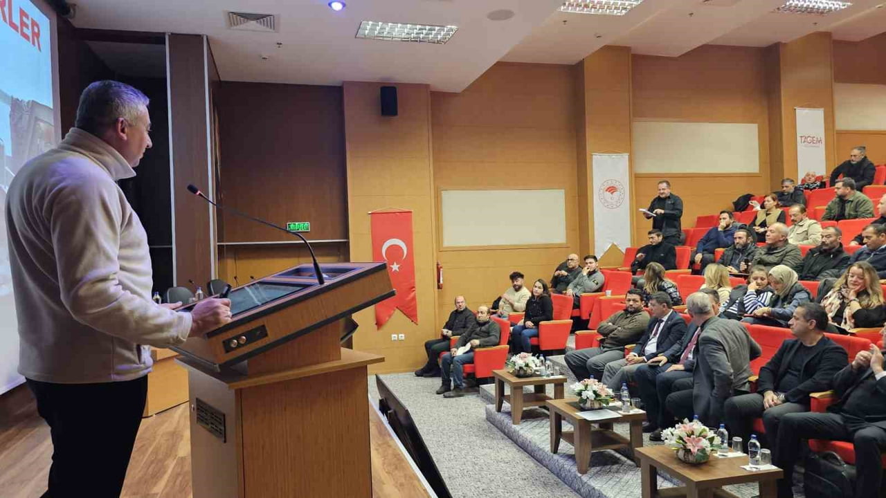 MİDYE YETİŞTİRİCİLİĞİ SEKTÖRÜ BANDIRMA’DA MASAYA YATIRILDI