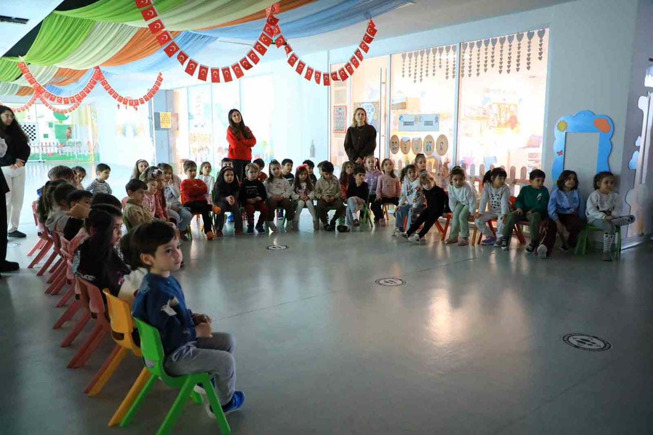 MİNİKLERE AĞIZ VE DİŞ SAĞLIĞI EĞİTİMİ