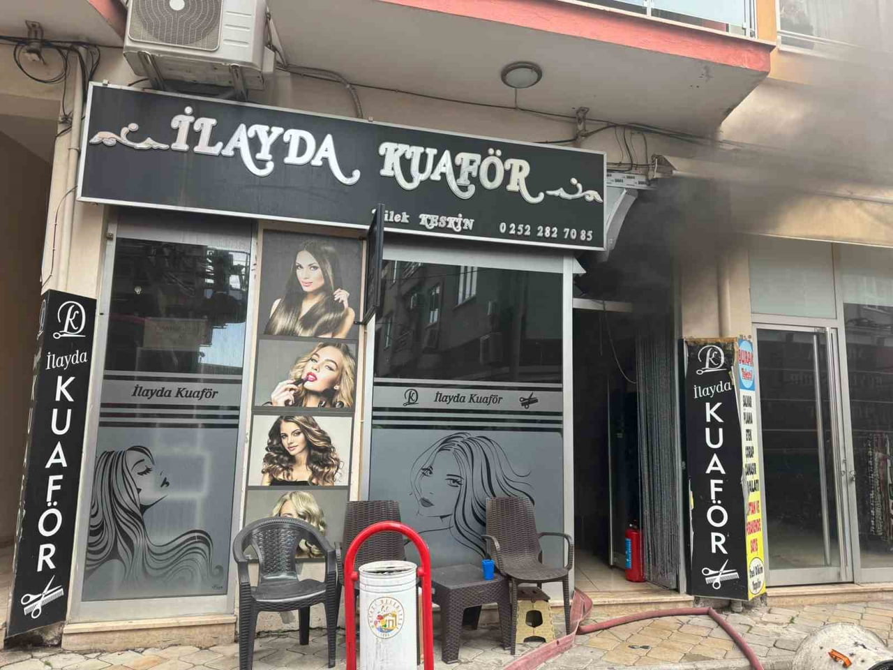 MUĞLA’NIN ORTACA İLÇESİNDE BİR KUAFÖR İŞLETMESİNDEN BİR ANDA YÜKSELEN DUMANLAR PANİĞE NEDEN...