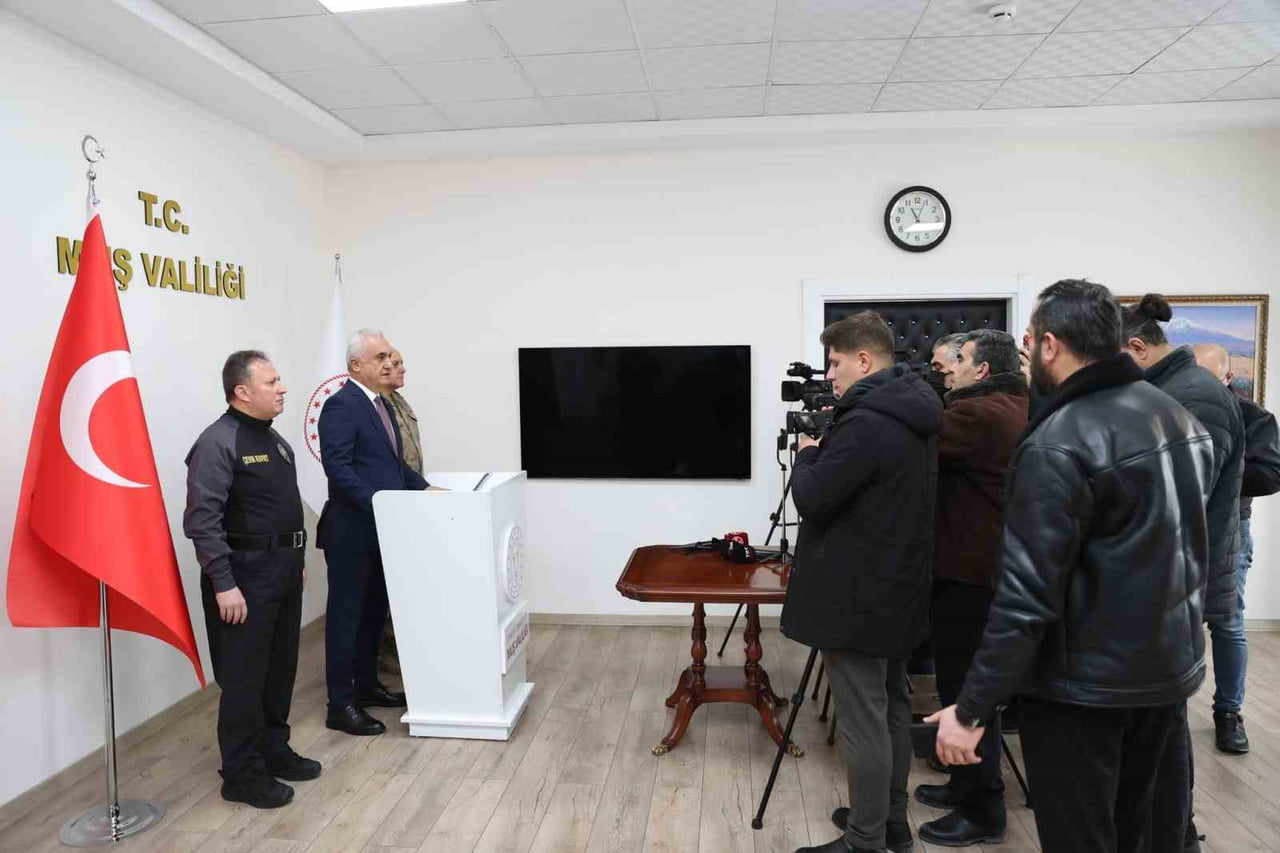 MUŞ VALİSİ AVNİ ÇAKIR BAŞKANLIĞINDA, "ASAYİŞ VE GÜVENLİK DEĞERLENDİRME TOPLANTISI"...