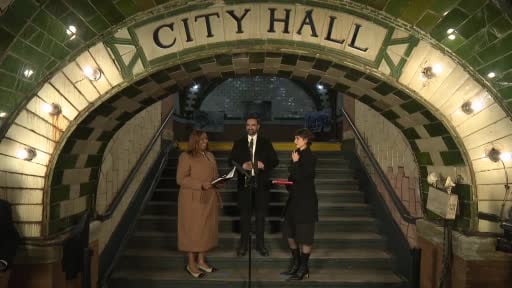 New York’un seçilmiş belediye başkanı Zohran Mamdani, 1 Ocak 2026’da gece yarısından hemen sonra...