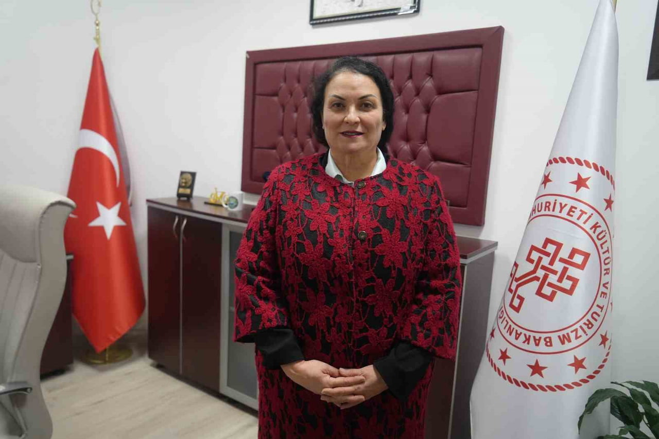 NİĞDE İL KÜLTÜR VE TURİZM MÜDÜRÜ ELİF BELKIS BAŞTÜRK GÖREVDEN ALINDI.