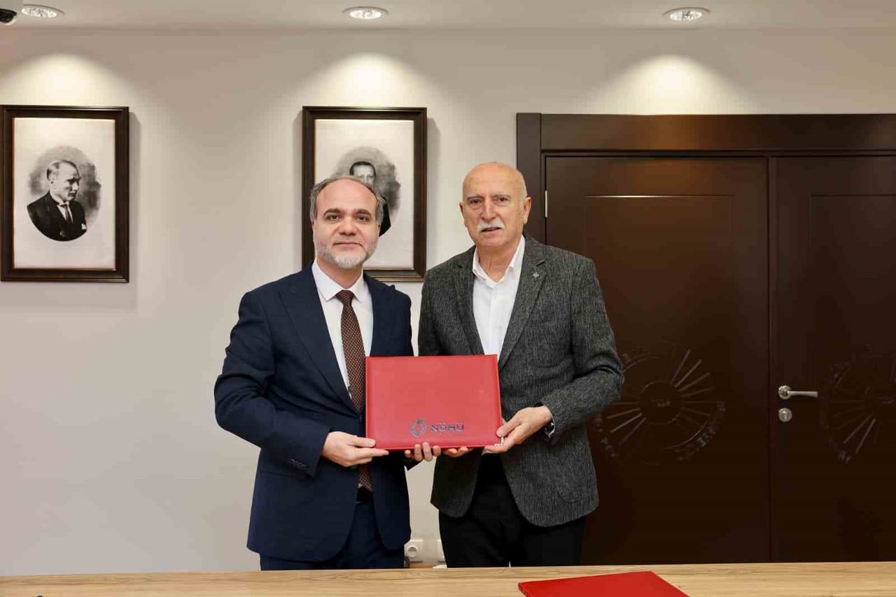 NİĞDE ÖMER HALİSDEMİR ÜNİVERSİTESİ TARIM BİLİMLERİ VE TEKNOLOJİLERİ FAKÜLTESİ İLE BOR ŞEKER AŞ....