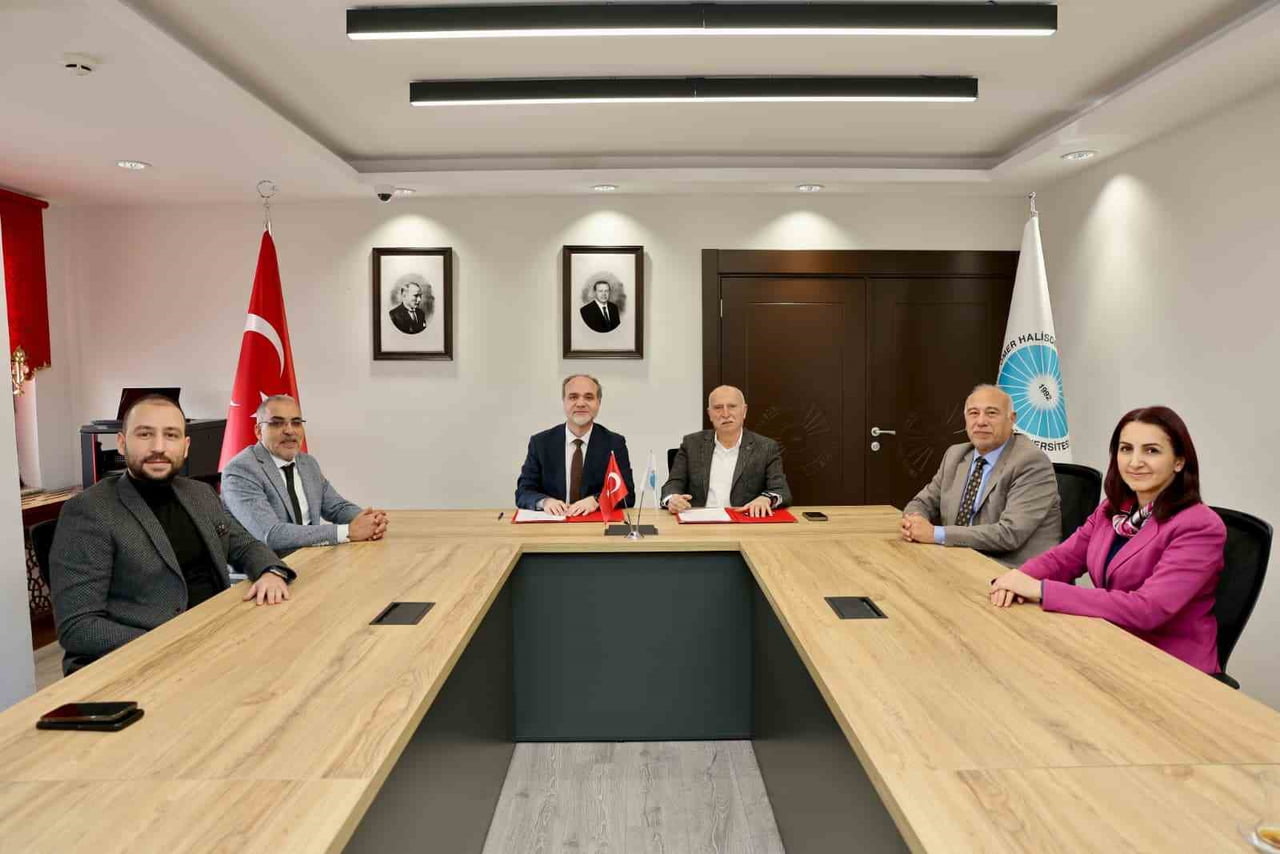 NİĞDE ÖMER HALİSDEMİR ÜNİVERSİTESİ TARIM BİLİMLERİ VE TEKNOLOJİLERİ FAKÜLTESİ İLE BOR ŞEKER AŞ....