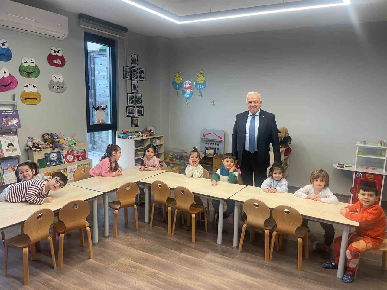 NİLÜFER BELEDİYESİ, GECE VARDİYASINDA ÇALIŞAN ANNE VE BABALAR İÇİN HAYATA GEÇİRDİĞİ GECE KREŞİ...