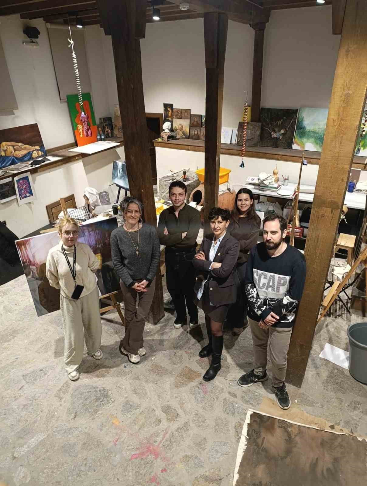 NİLÜFER BELEDİYESİ KONUK SANATÇI PROGRAMI, DÖNEMİN SON HAFTASINDA ÖNEMLİ BİR BULUŞMAYA EV...