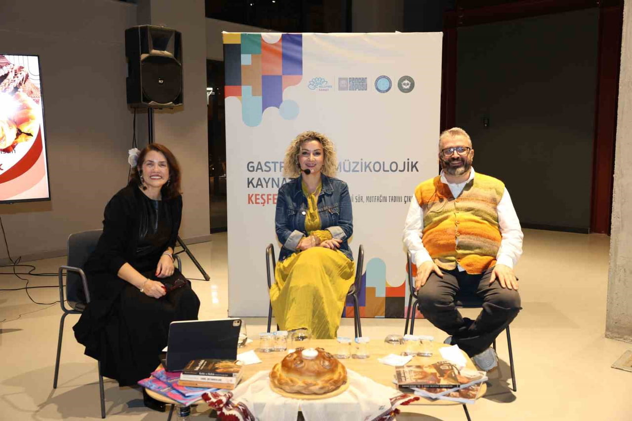 NİLÜFER BELEDİYESİ’NİN DÜZENLEDİĞİ "GASTROETNOMÜZİKOLOJİK KAYNATMALAR" SÖYLEŞİSİ BU AY EKMEĞİN...