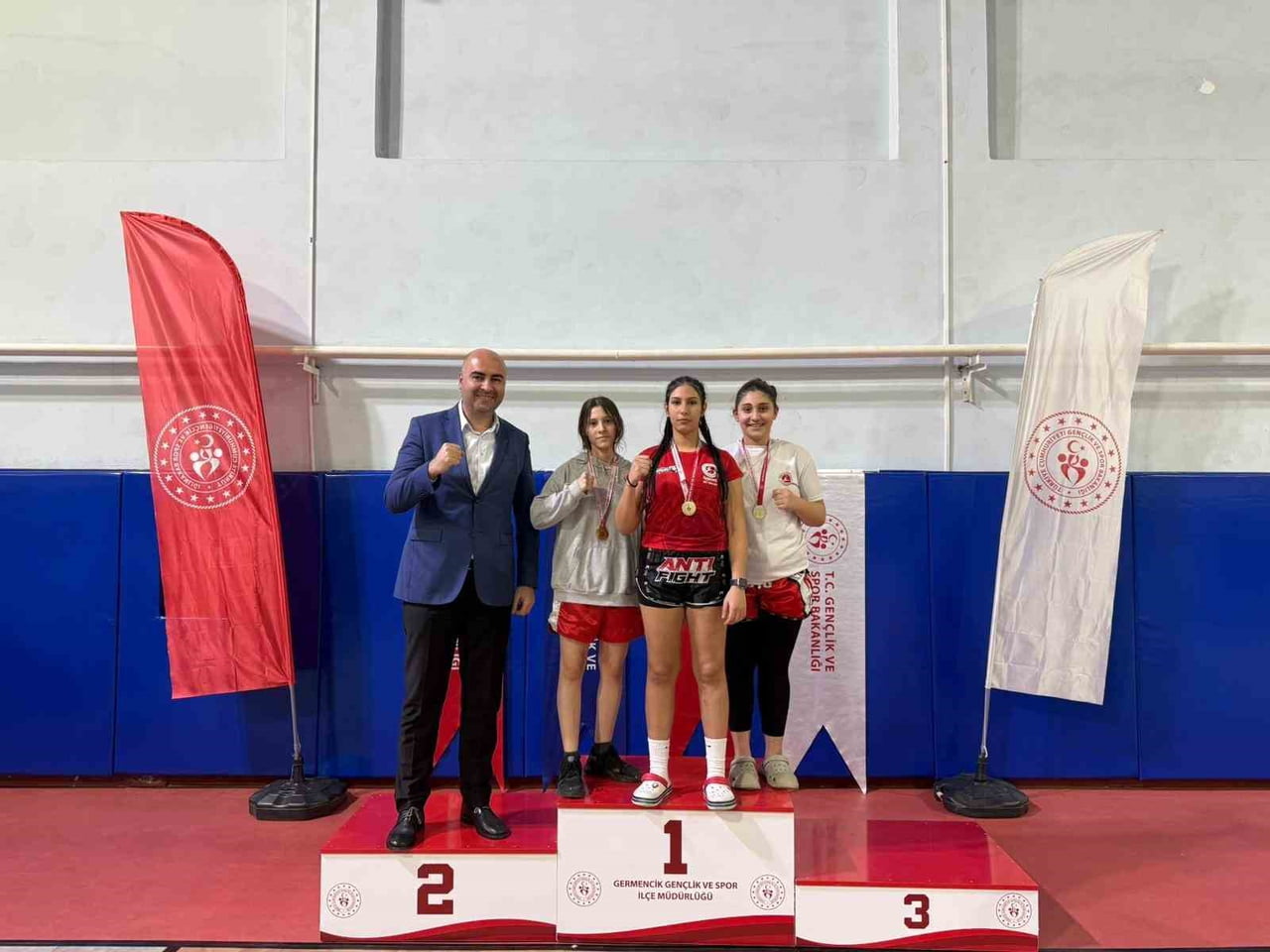 OKUL SPORLARI KİCK-BOKS MÜSABAKALARI GERMENCİK’TE GERÇEKLEŞTİRİLDİ