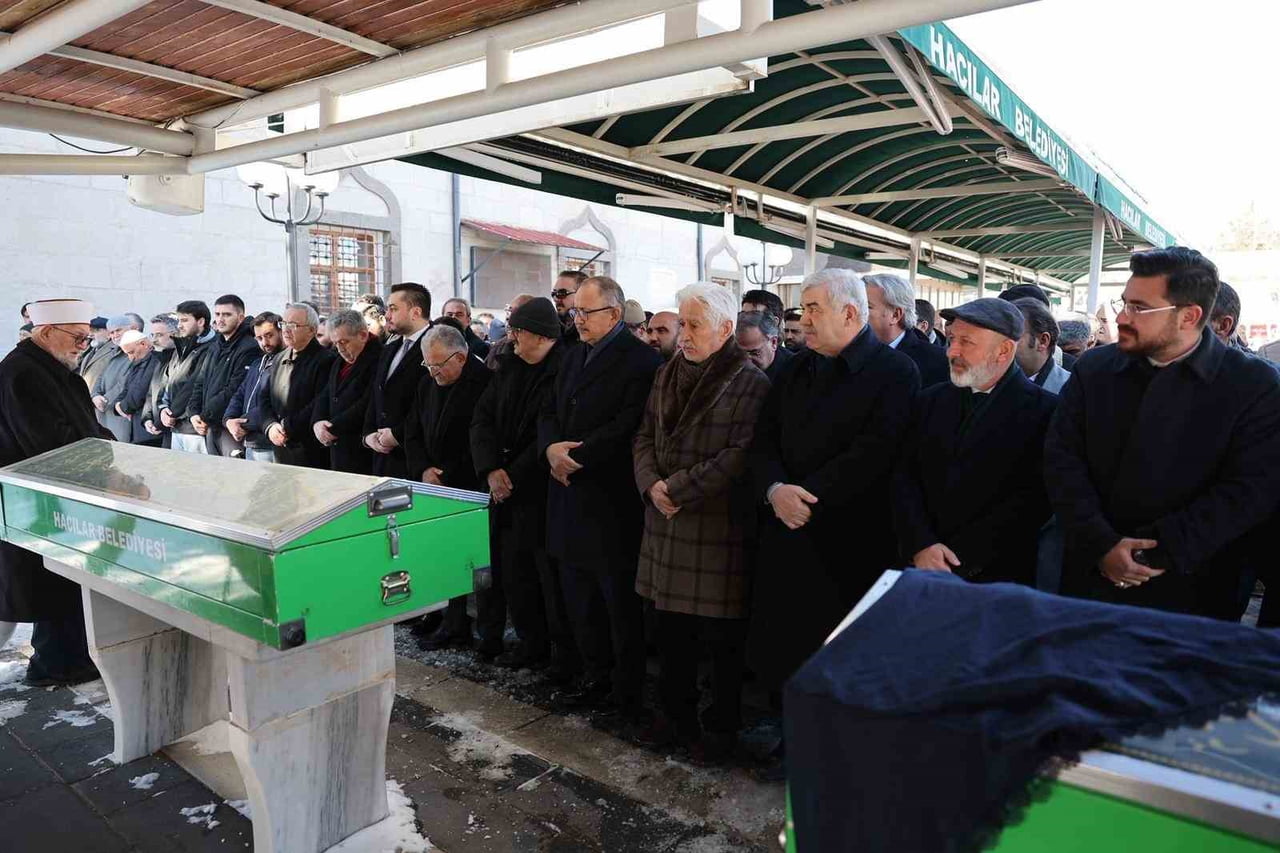 ÖNCEKİ DÖNEM HACILAR BELEDİYE BAŞKANI DOĞAN EKİCİ’NİN BABASI HACI MUSTAFA EKİCİ, 83 YAŞINDA VEFAT...