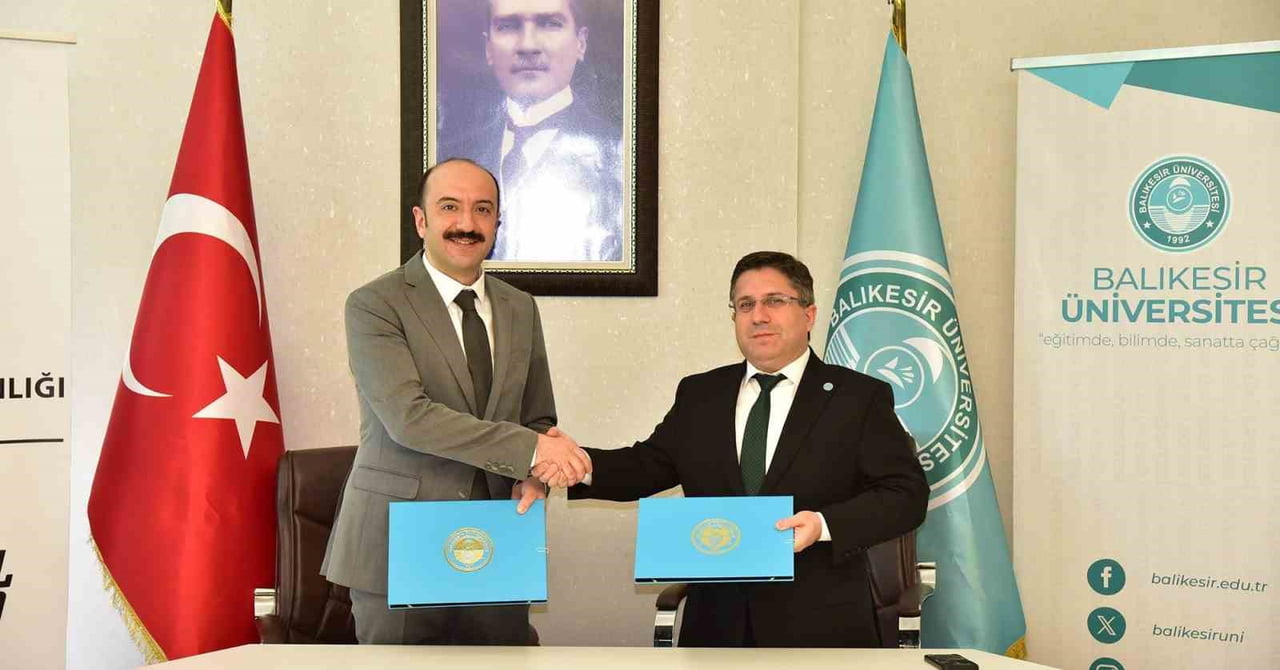 PROTOKOL, BALIKESİR ÜNİVERSİTESİ REKTÖRÜ PROF. DR. YÜCEL OĞURLU VE GÜNEY MARMARA KALKINMA AJANSI...