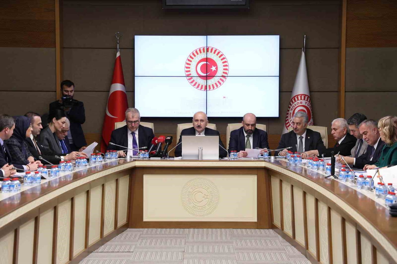 "TAPU KANUNU İLE BAZI KANUNLARDA VE 375 SAYILI KANUN HÜKMÜNDE KARARNAMEDE DEĞİŞİKLİK YAPILMASINA...