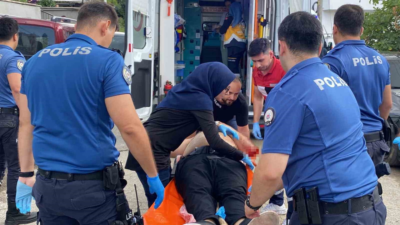 RAPORDA VEDAT Y.'NİN BİYOLOJİK BABASININ SANIK OLDUĞUNUN BELİRTİLMESİ ÜZERİNE BİR SÜRE SESSİZ...