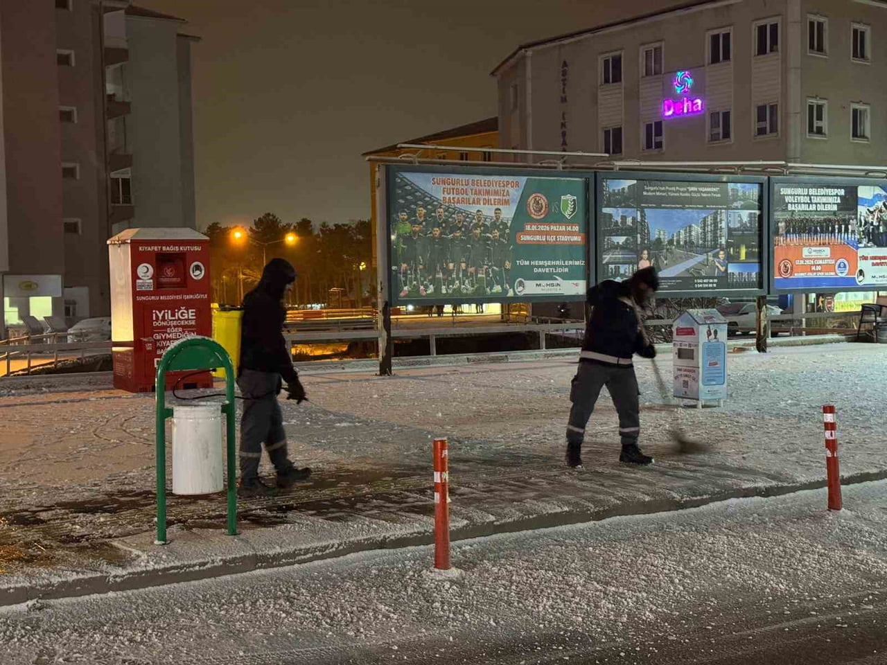 SAHADA ÇALIŞAN BELEDİYE PERSONELLERİ