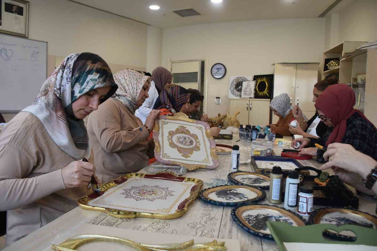 ŞAHİNBEY BELEDİYESİ’NE BAĞLI ÖZGECAN HANIMLAR YÜZME HAVUZU, SPOR VE KÜLTÜR MERKEZİ 'NDE FİLOGRAFİ...