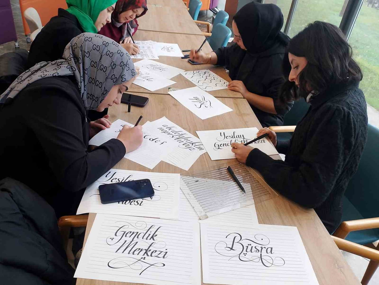 SAKARYA BÜYÜKŞEHİR BELEDİYESİ SANAT VE MESLEK EĞİTİMİ KURSLARI (SAMEK) BÜNYESİNDE DÜZENLENEN ARA...