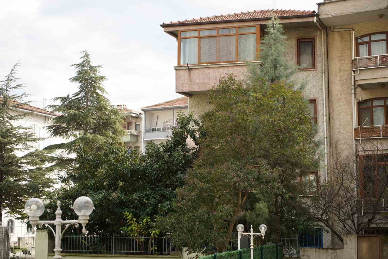 SAKARYA GENELİNDE ETKİLİ OLAN ŞİDDETLİ RÜZGAR HAYATI OLUMSUZ ETKİLEMENİN YANI SIRA BAZI İLÇELERDE...