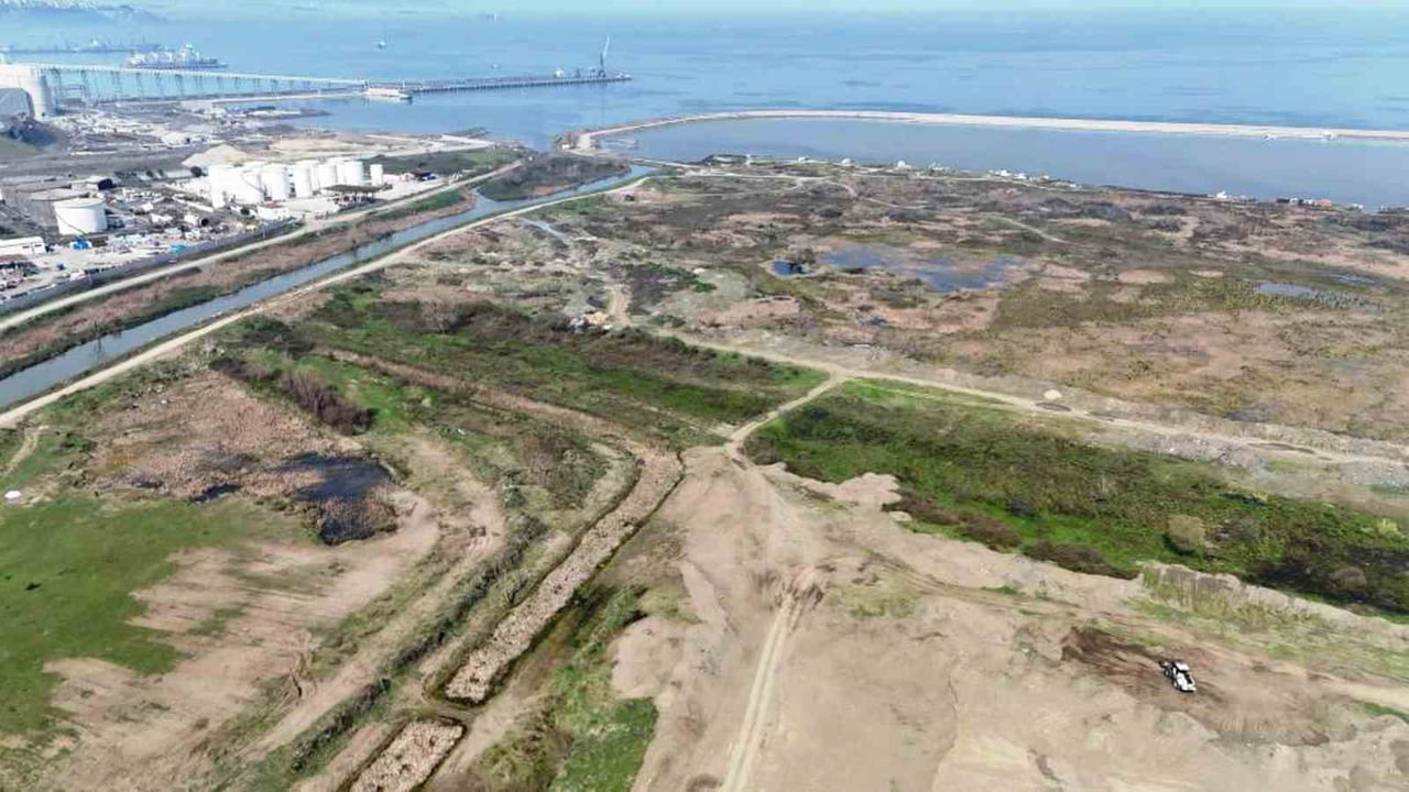 SAMSUN BÜYÜKŞEHİR BELEDİYE BAŞKANI HALİT DOĞAN, ÇİN’İN OTOMOTİV FİRMASI CHERY’NİN SAMSUN’DA...