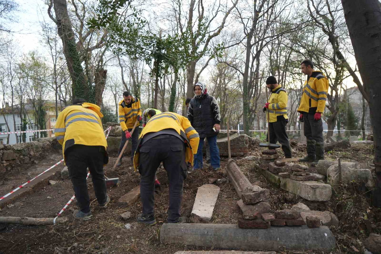 SAMSUN BÜYÜKŞEHİR BELEDİYESİ ÖNCÜLÜĞÜNDE SEYYİD KUTBİDDİN MEZARLIĞI’NDA BAŞLAYAN KAZILARDA, SAMSUN...