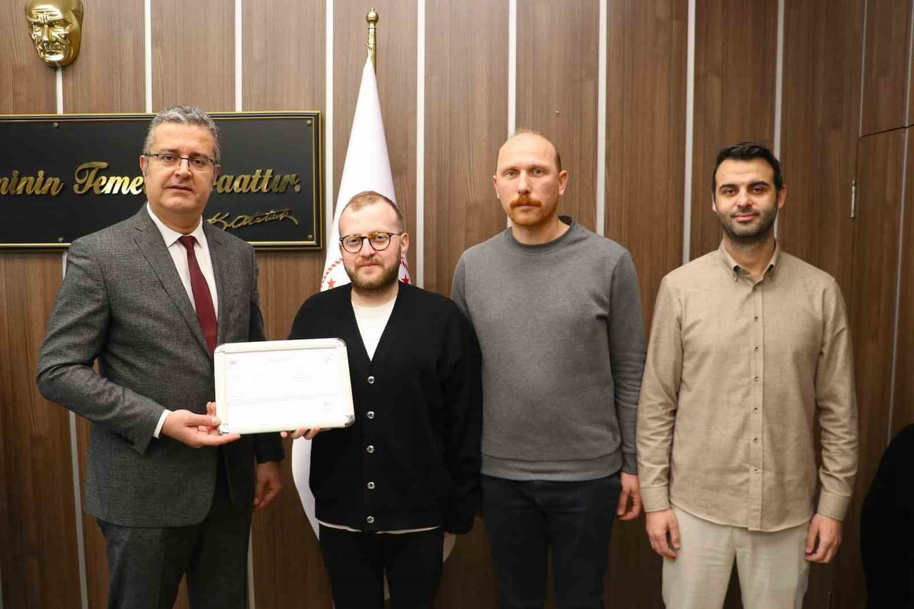 SAMSUN’DA 400 BAŞ KAPASİTELİ BİR İŞLETMENİN DE SERTİFİKA ALMASIYLA İL GENELİNDEKİ ARİ İŞLETME...