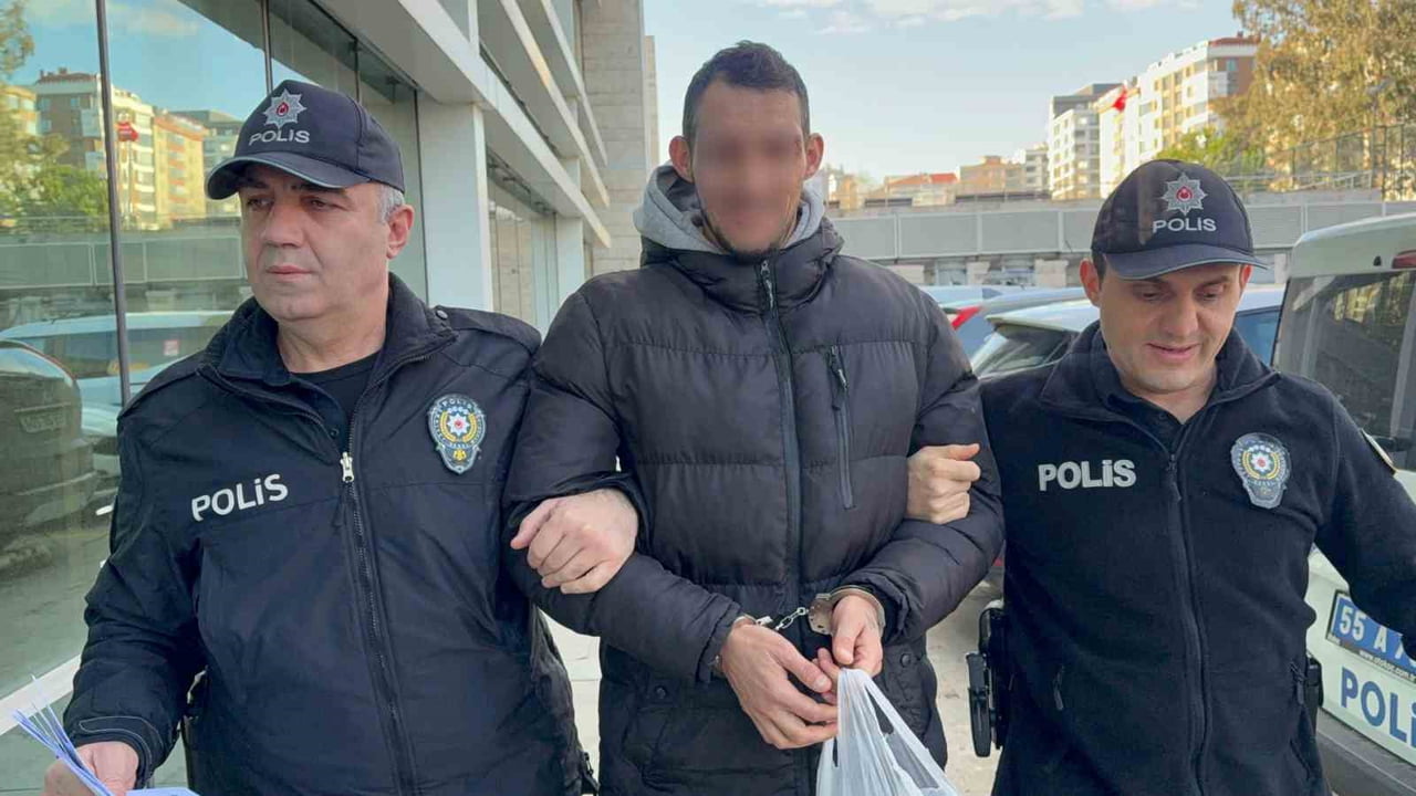 SAMSUN’UN ATAKUM İLÇESİNDE SAMSUN BÜYÜKŞEHİR BELEDİYESİNE AİT GEÇİCİ BARINMA EVİNDE MEYDANA GELEN...