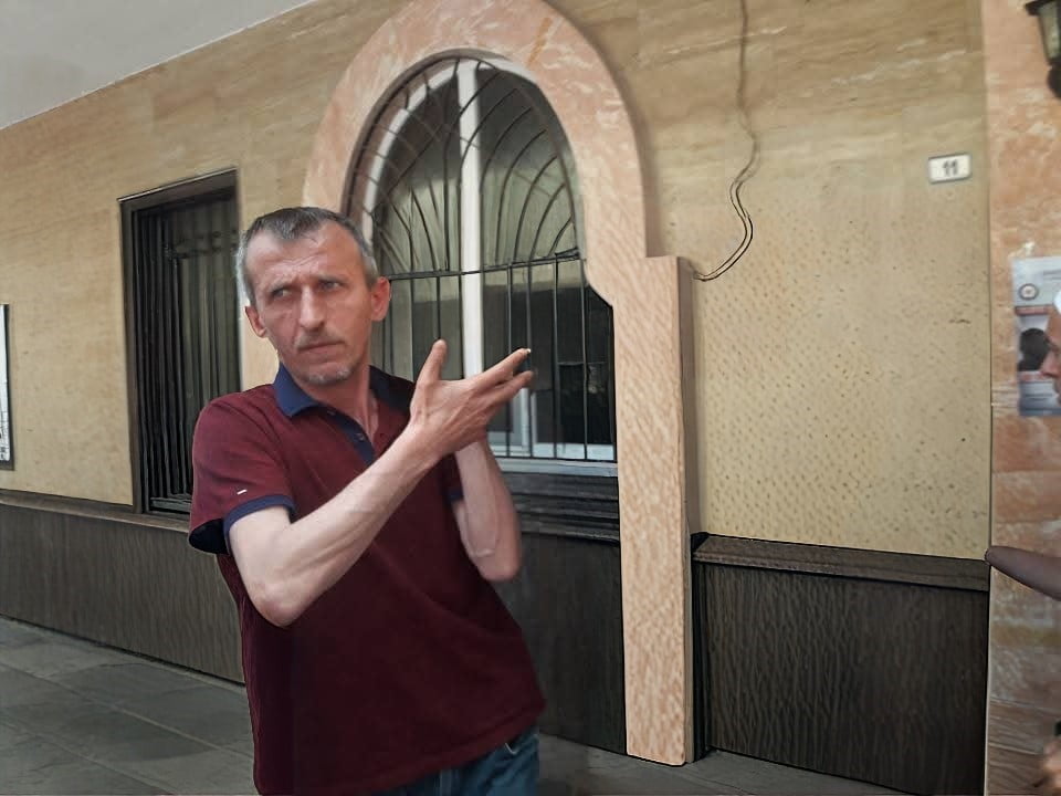 SAMSUN’UN BAFRA İLÇESİNDE BİR APARTMANIN GİRİŞİNDE ÖLÜ BULUNAN ŞAHSIN, DÜŞME SONUCU HAYATINI...