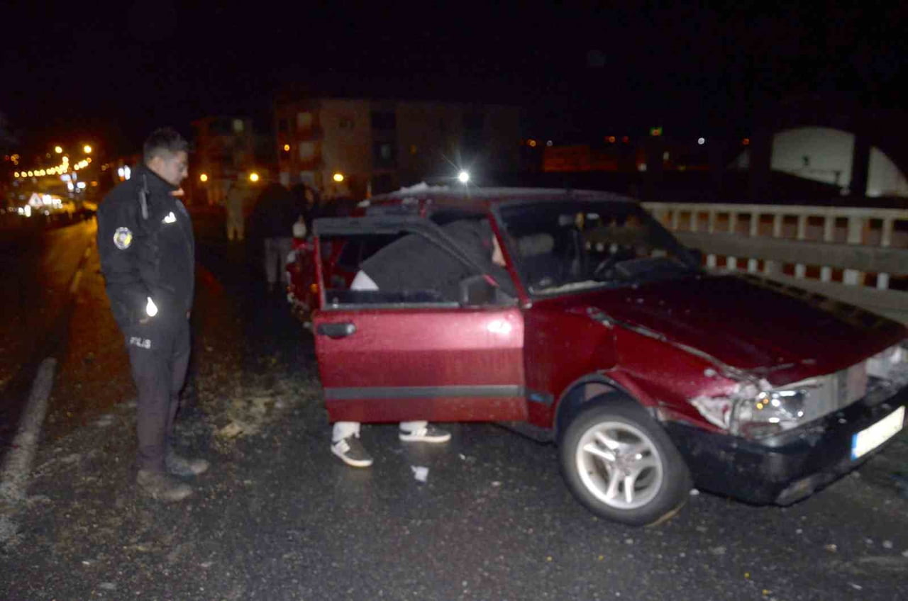 SAMSUN’UN BAFRA İLÇESİNDE BUZLANMA NEDENİYLE AYNI NOKTADA 5 DAKİKA ARAYLA MEYDANA GELEN ZİNCİRLEME...