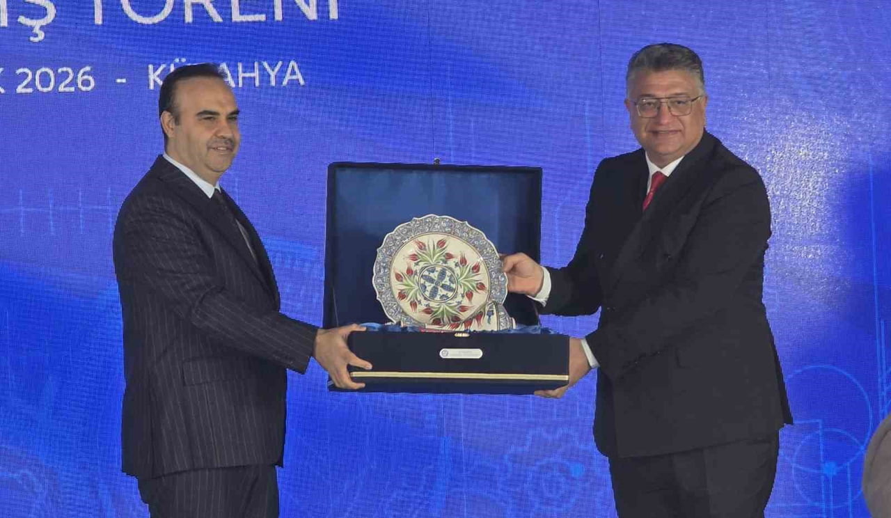 SANAYİ VE TEKNOLOJİ BAKANI MEHMET FATİH KACIR, KÜTAHYA SANAYİ VE TEKNOLOJİ PROJELERİ AÇILIŞ...
