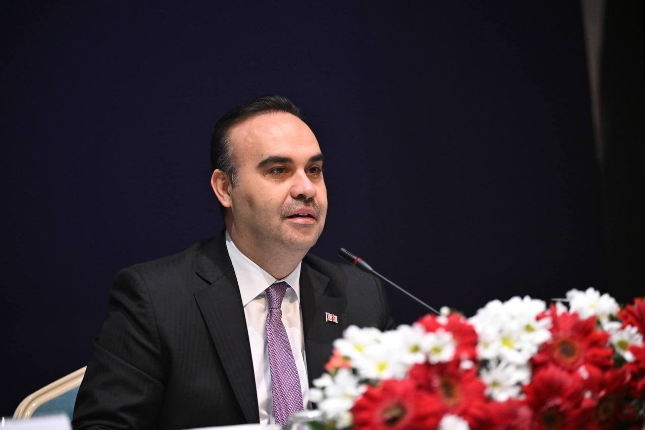 SANAYİ VE TEKNOLOJİ BAKANI MEHMET FATİH KACIR, "CEYHAN'DA KURDUĞUMUZ ENDÜSTRİ BÖLGESİNİ ÖNÜMÜZDEKİ...