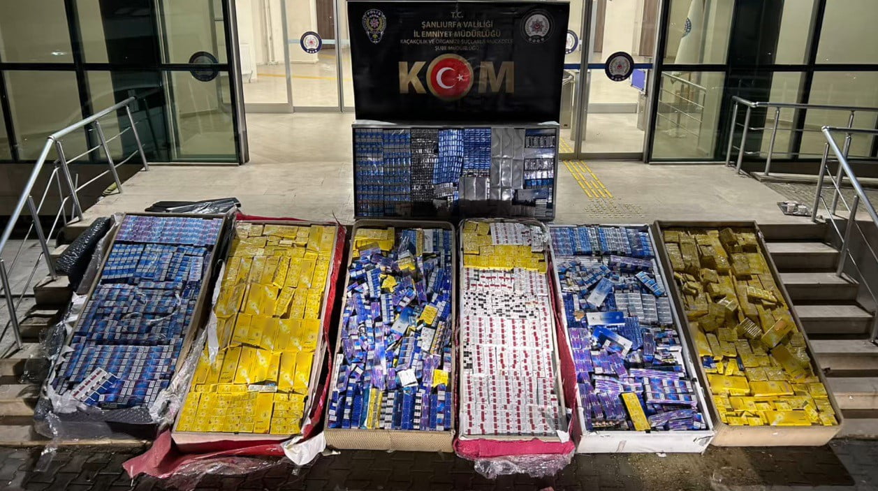 ŞANLIURFA’DA 40 BİN PAKET KAÇAK SİGARA ELE GEÇİRİLDİ