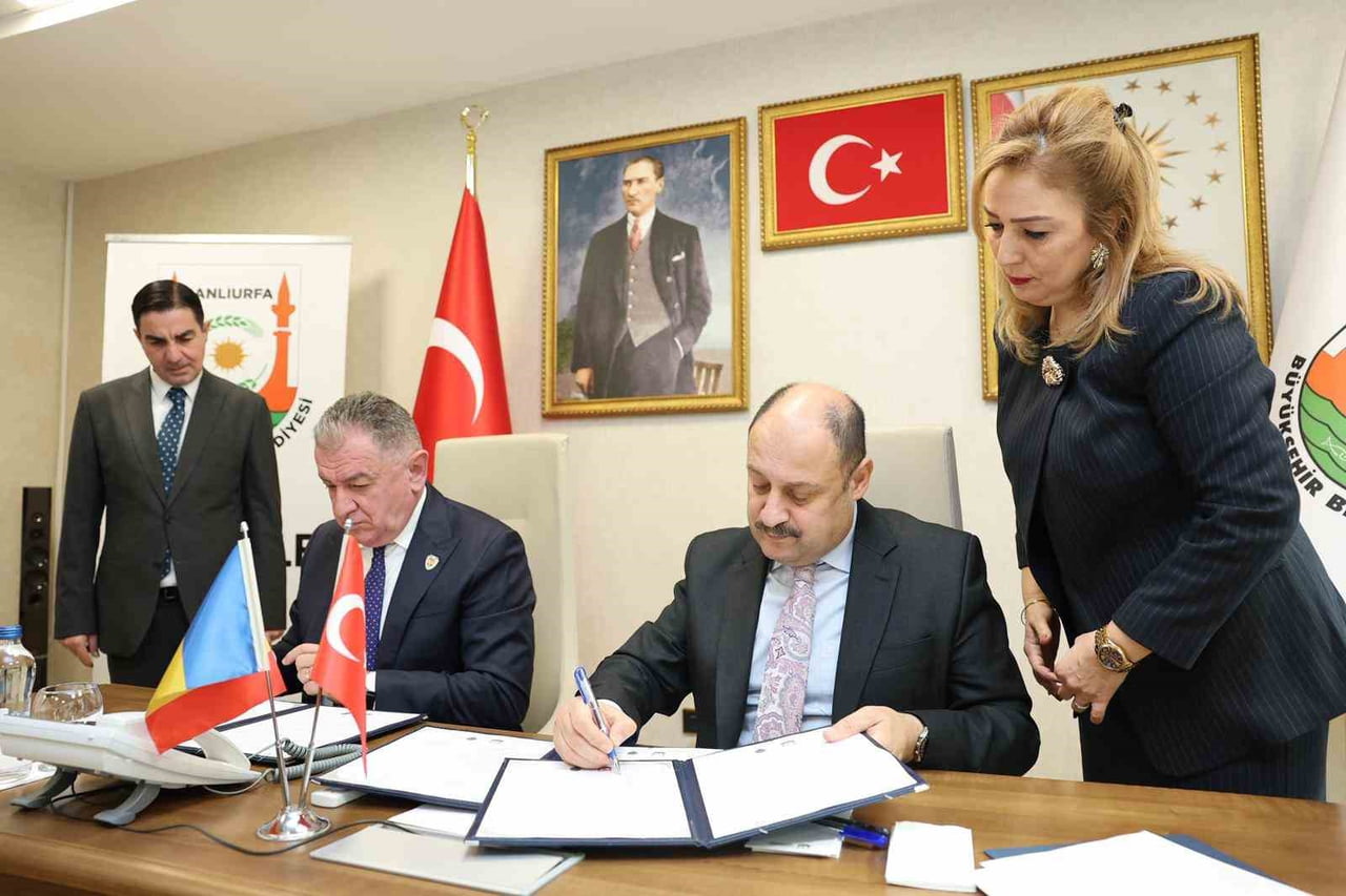 ŞANLIURFA İLE ROMANYA’NIN PİTETİ KENTİ KARDEŞ ŞEHİR OLDU