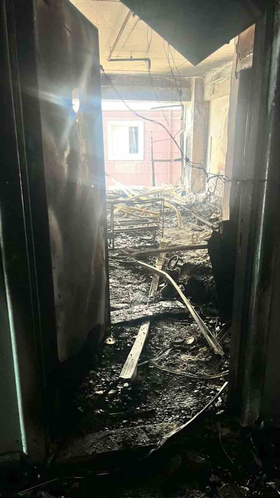 ŞARKICI VE OYUNCU GÖKHAN GÜNEY’İN OĞLU SELİM GÜNEYLE BİR SÜRE EVLİ KALAN ECE GÜNEY’İN KALDIĞI EV...