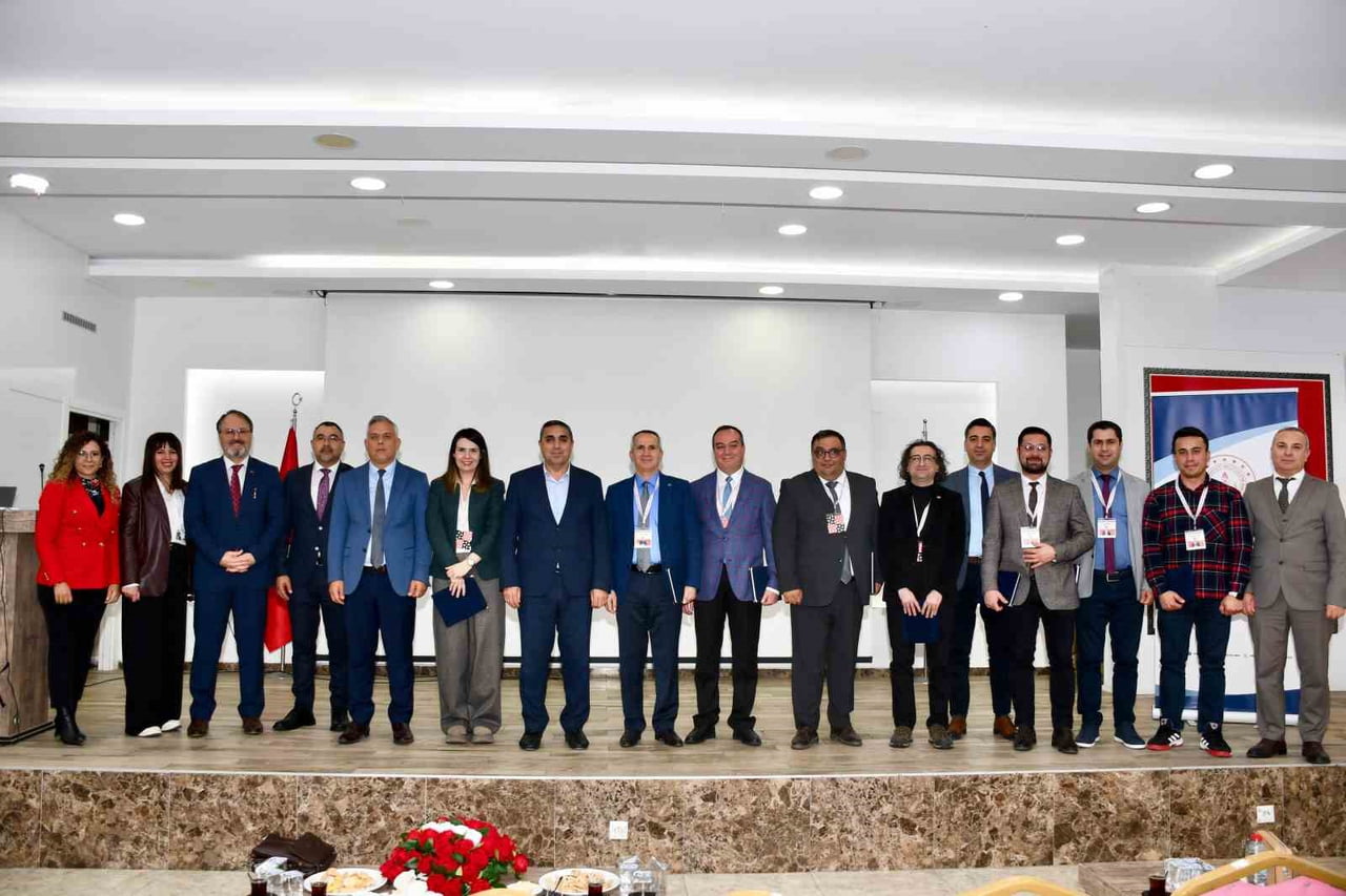 SİLİFKE’DE TÜRKİYE YÜZYILI MAARİF MODELİ UYGULAMALI EĞİTİM ÇALIŞTAYI DÜZENLENDİ