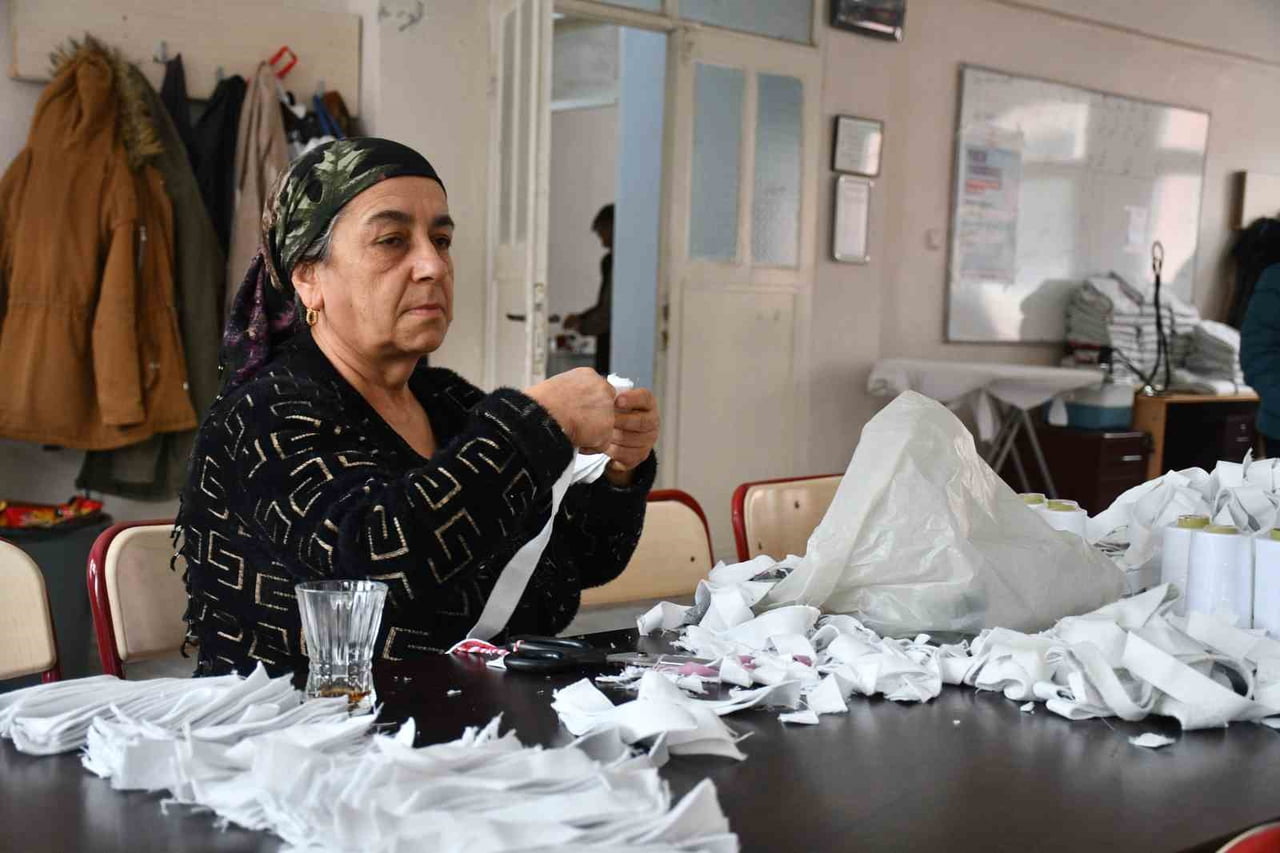 ŞIRNAK’TA ÖĞRENCİLER ÜŞÜMESİN DİYE SEFERBERLİK İLAN EDİLDİ. KAYMAKAMLIK VE HALK EĞİTİM YÜZLERCE...