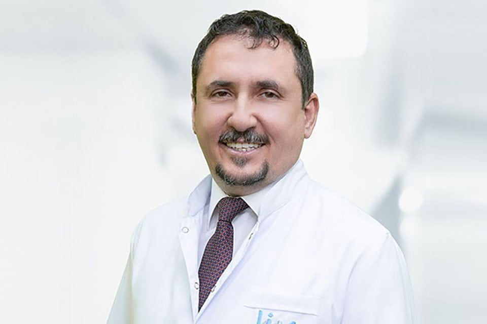 SİROZ HASTALIĞINDAN KORUNMA YOLLARINA DEĞİNEN GASTROENTEROLOJİ UZMANI DR. ÖZGÜR ECEMİŞ, "SİROZU...