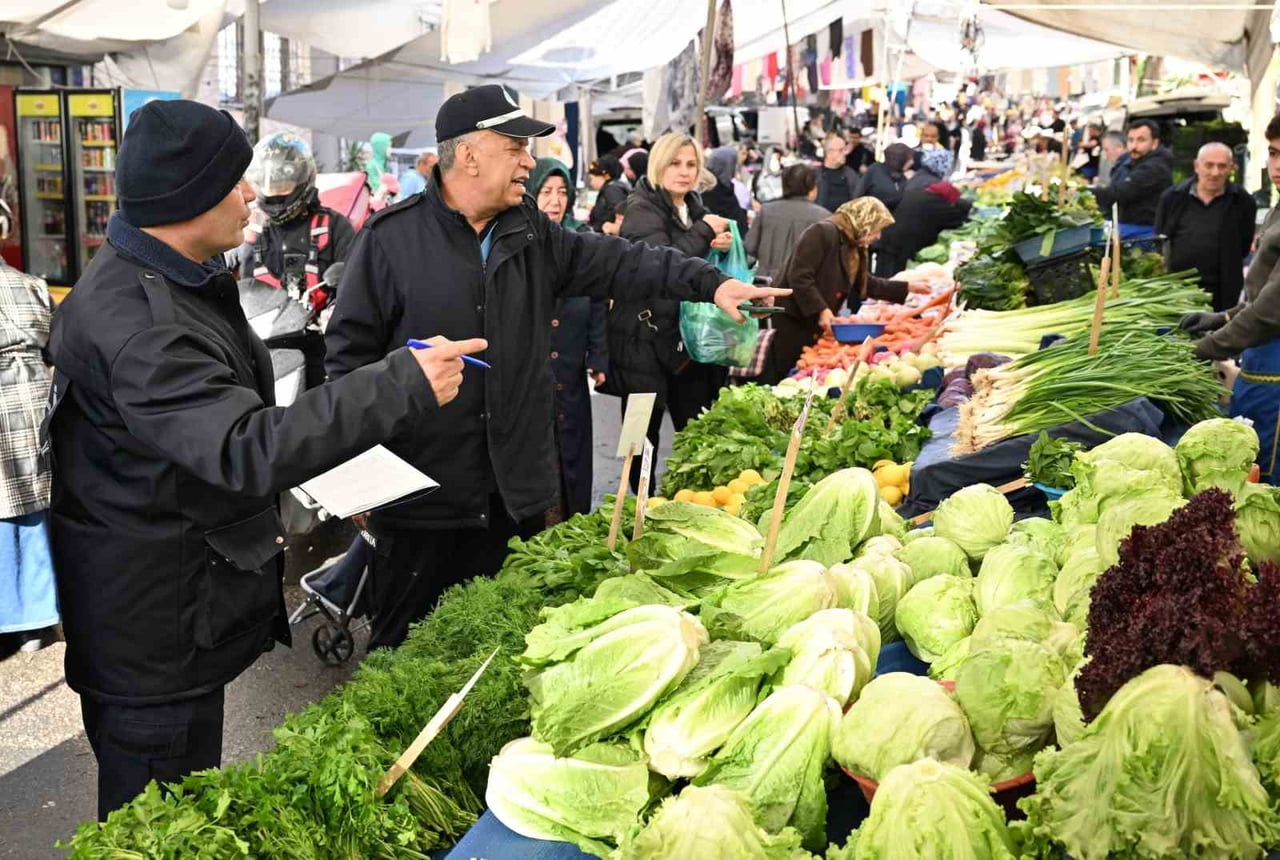 ŞİŞLİ BELEDİYESİ, ASGARİ ÜCRET ARTIŞINI FIRSATA ÇEVİREREK HAKSIZ FİYAT ARTIŞI YAPILMASININ ÖNÜNE...