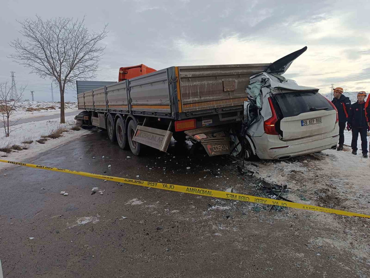 SİVAS’TA BUZLANMA NEDENİYLE MEYDANA GELEN TRAFİK KAZASINDA, SİVASLI İŞ ADAMI VEFAT ETTİ.