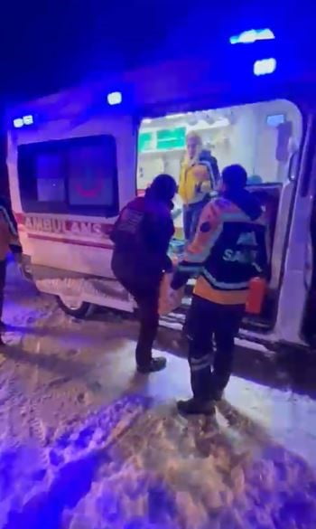 SİVAS’TA KÖYDE YAŞAYAN VE GECE SAATLERİNDE RAHATSIZLANAN BİR VATANDAŞ İÇİN İL ÖZEL İDARESİ VE...