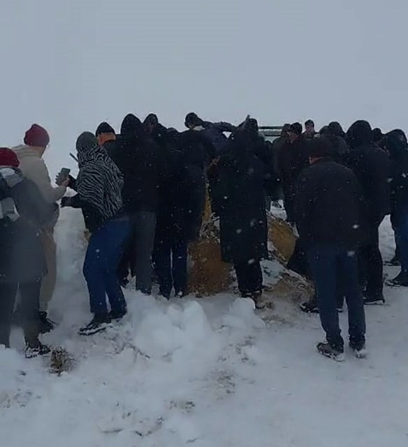 SİVAS’TA YAŞANAN KAR ESARETİ CENAZE İŞLEMLERİNİ DE GÜÇLEŞTİRDİ, İSTANBUL’DA VEFAT EDEN HÜSEYİN...