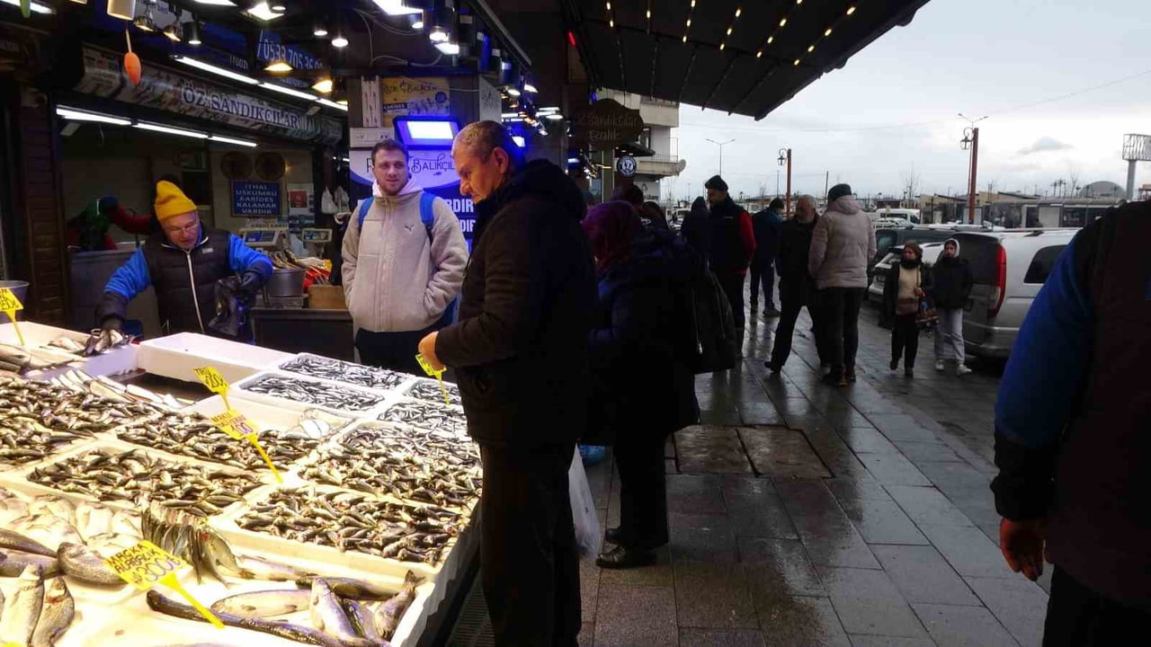 SOĞUK HAVA BALIĞA OLAN İLGİYİ ARTIRDI