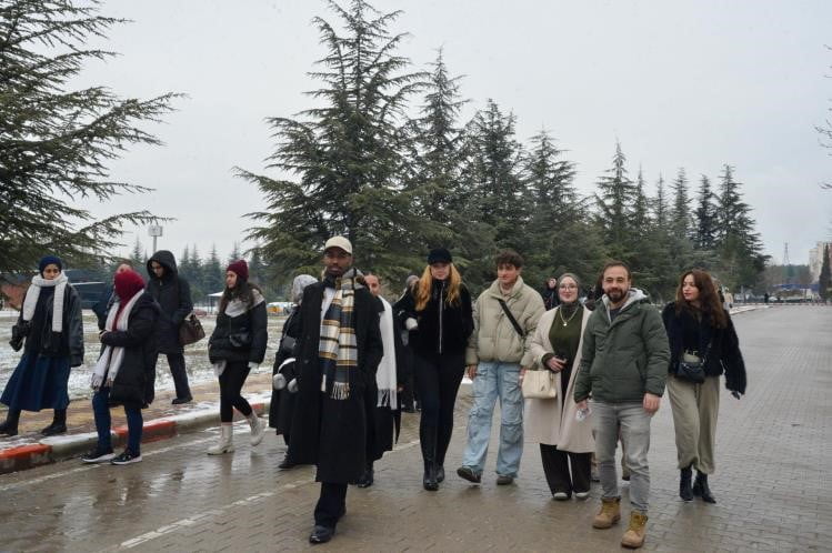 SÖĞÜT MYO ÖĞRENCİLERİ BŞEÜ'NÜN İMKÂNLARINI YERİNDE GÖRDÜ