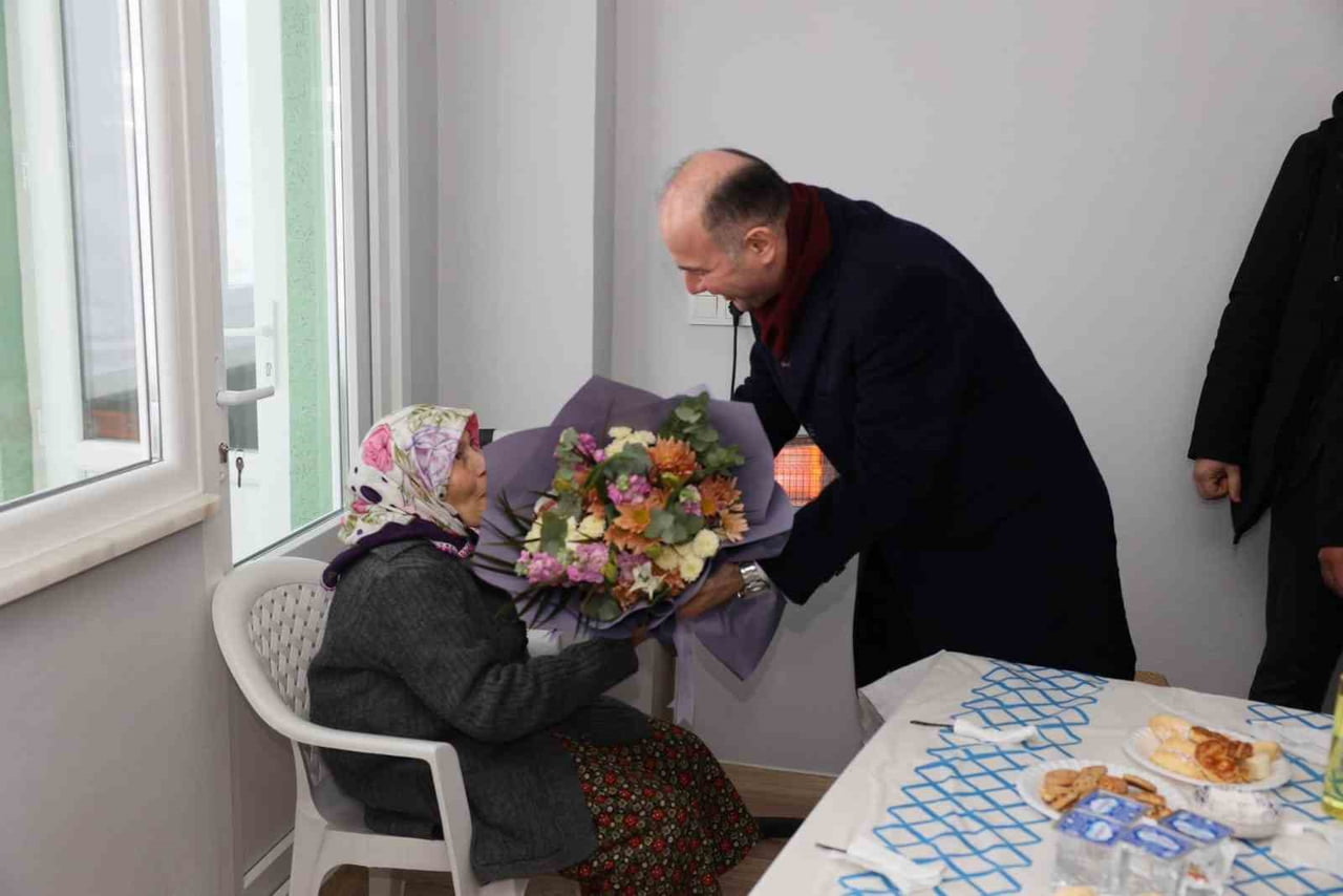 SON CUMHURBAŞKANLIĞI KARARNAMESİ İLE GİRESUN’DAN OSMANİYE VALİLİĞİ’NE ATANAN VALİ SERDENGEÇTİ...