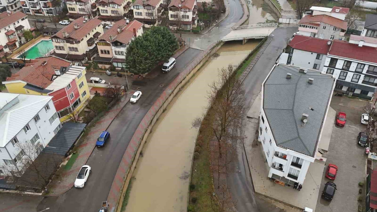 SON YAĞIŞLAR DEĞİRMENALTI DERESİ’NE CAN SUYU OLDU