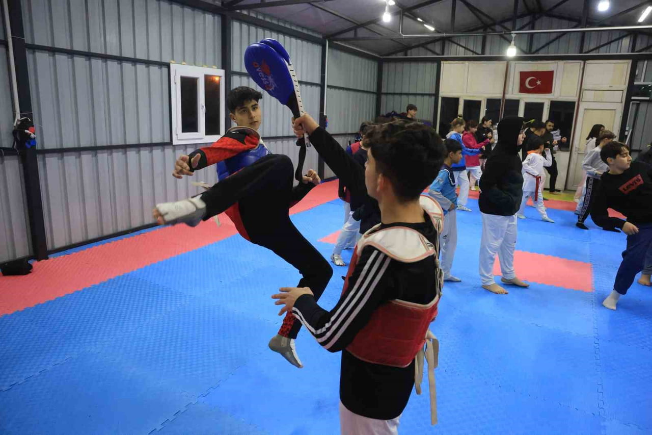 SPORCU AHMET DOĞRU'NUN ANTRENMANI