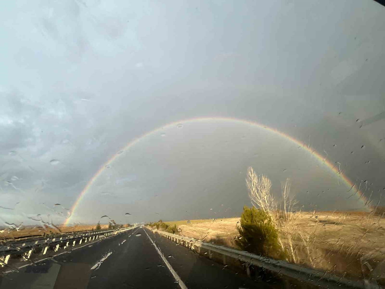TAVŞANLI’DA YAĞMUR SONRASI GÖKKUŞAĞI GÖRSEL ŞÖLEN