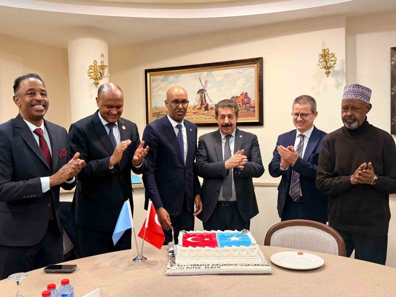 TBMM TÜRKİYE-SOMALİ PARLAMENTOLAR ARASI DOSTLUK GRUBU BAŞKANI ABDURRAHİM FIRAT, SOMALİLİ BİR İŞ...